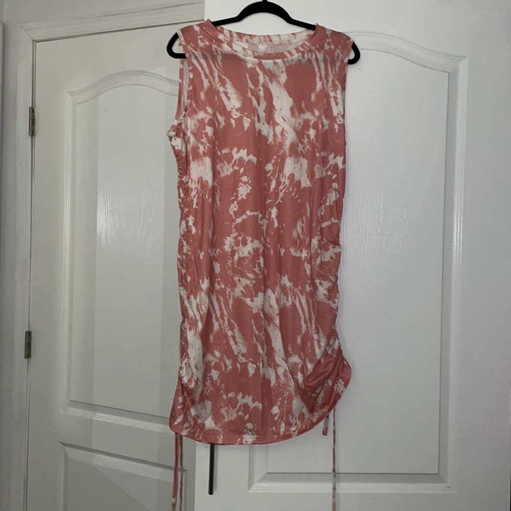 Pink tie-dye dress